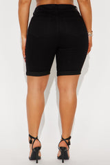 Lift Me Up Bermuda Shorts - Black