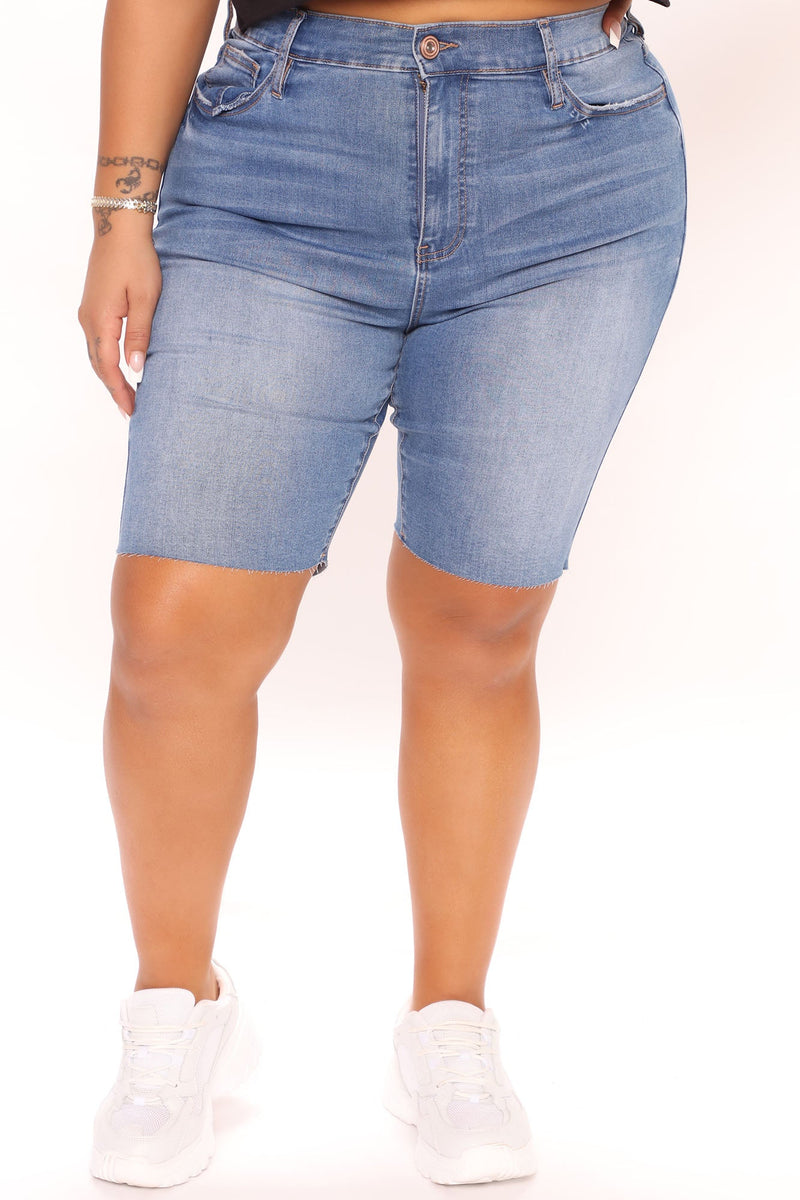 Clock Strikes Midnight Stretch Denim Bermudas - Medium Blue Wash