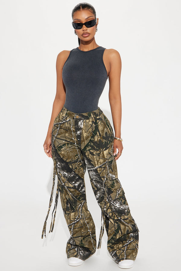 Golden Hour Wide Leg Tree Camo Cargo Pant - Olive/combo