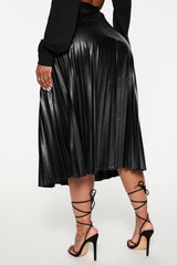 Stating Facts Midi Skirt - Black