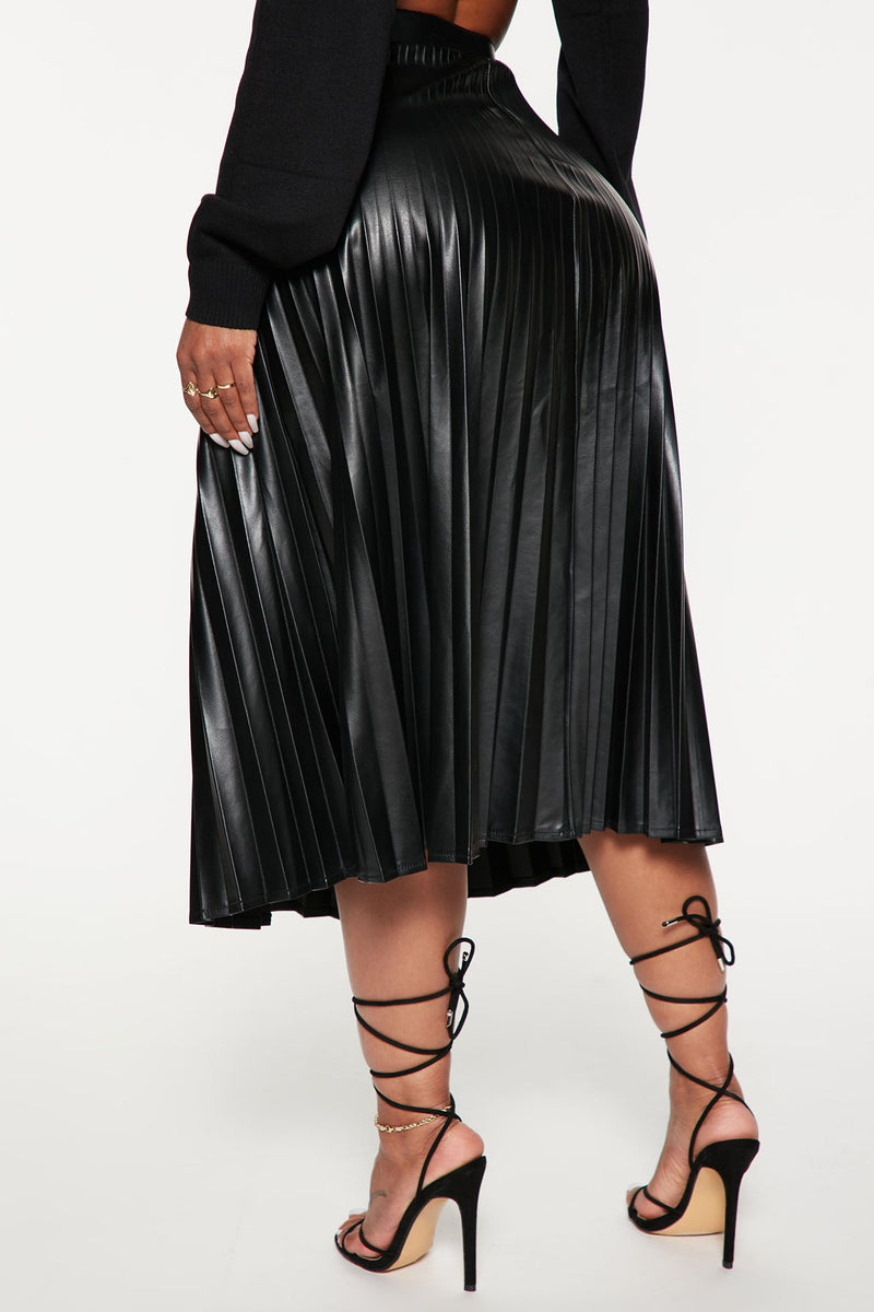 Stating Facts Midi Skirt - Black