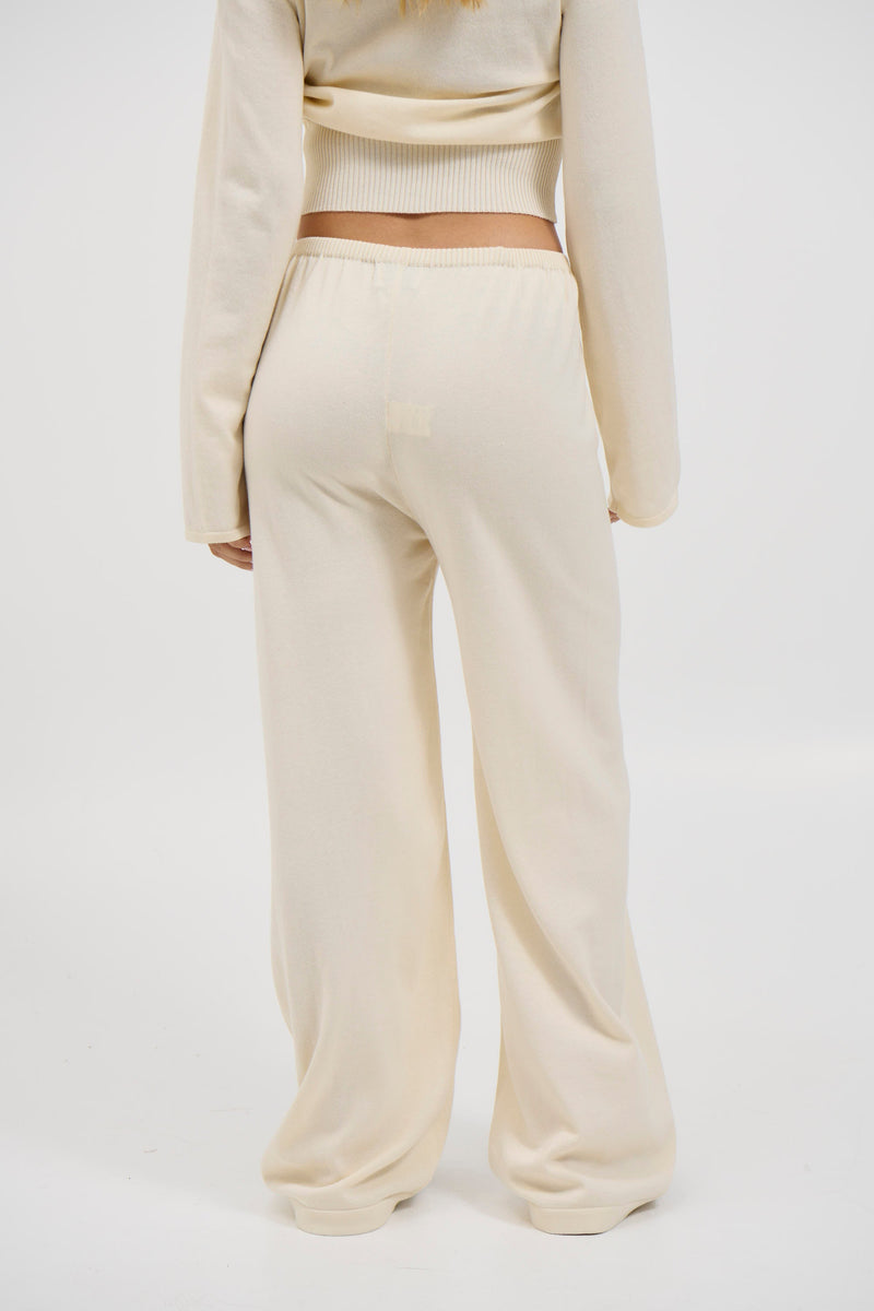 August Button Pant Cream