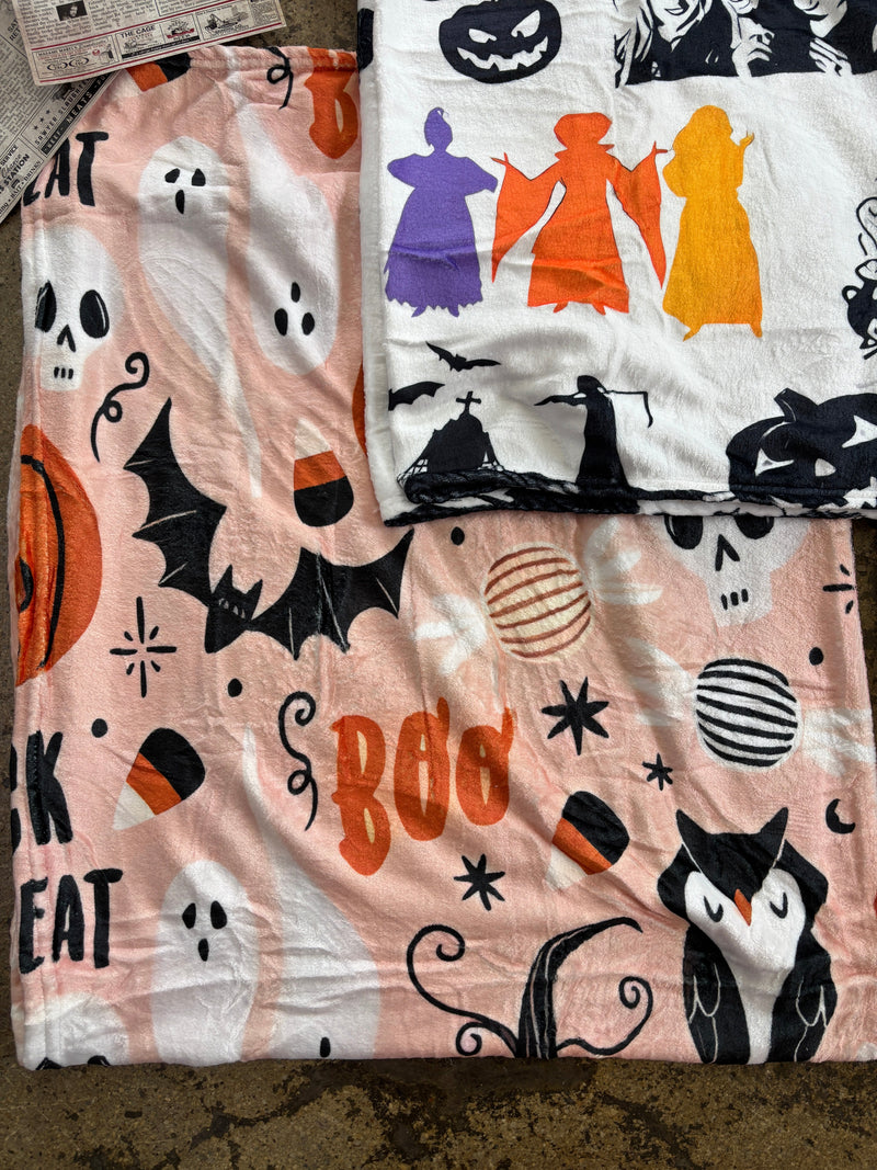 Spooky Blanket – Cozy Spooky Edition